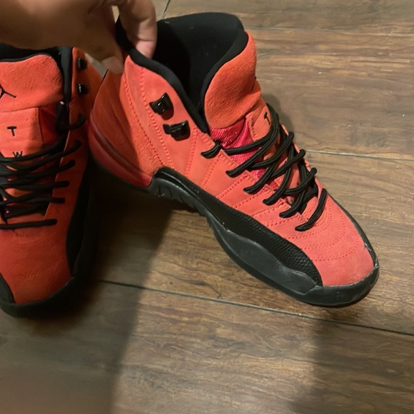 2020
Air Jordan 12 Retro 'Reverse Flu Game' - Picture 5 of 8